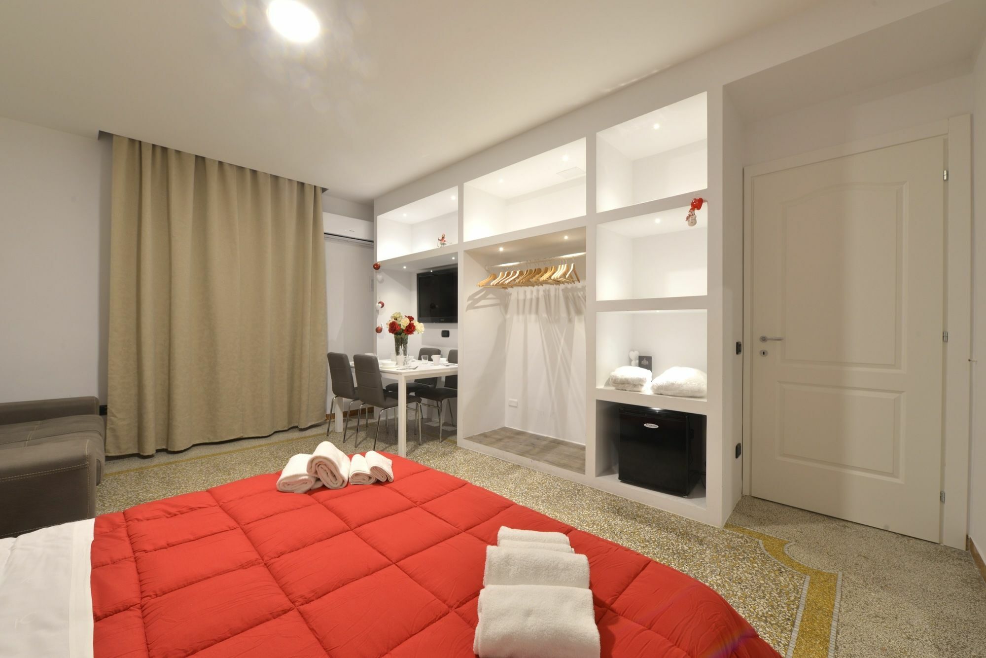 Napoli Central City Ngoại thất bức ảnh