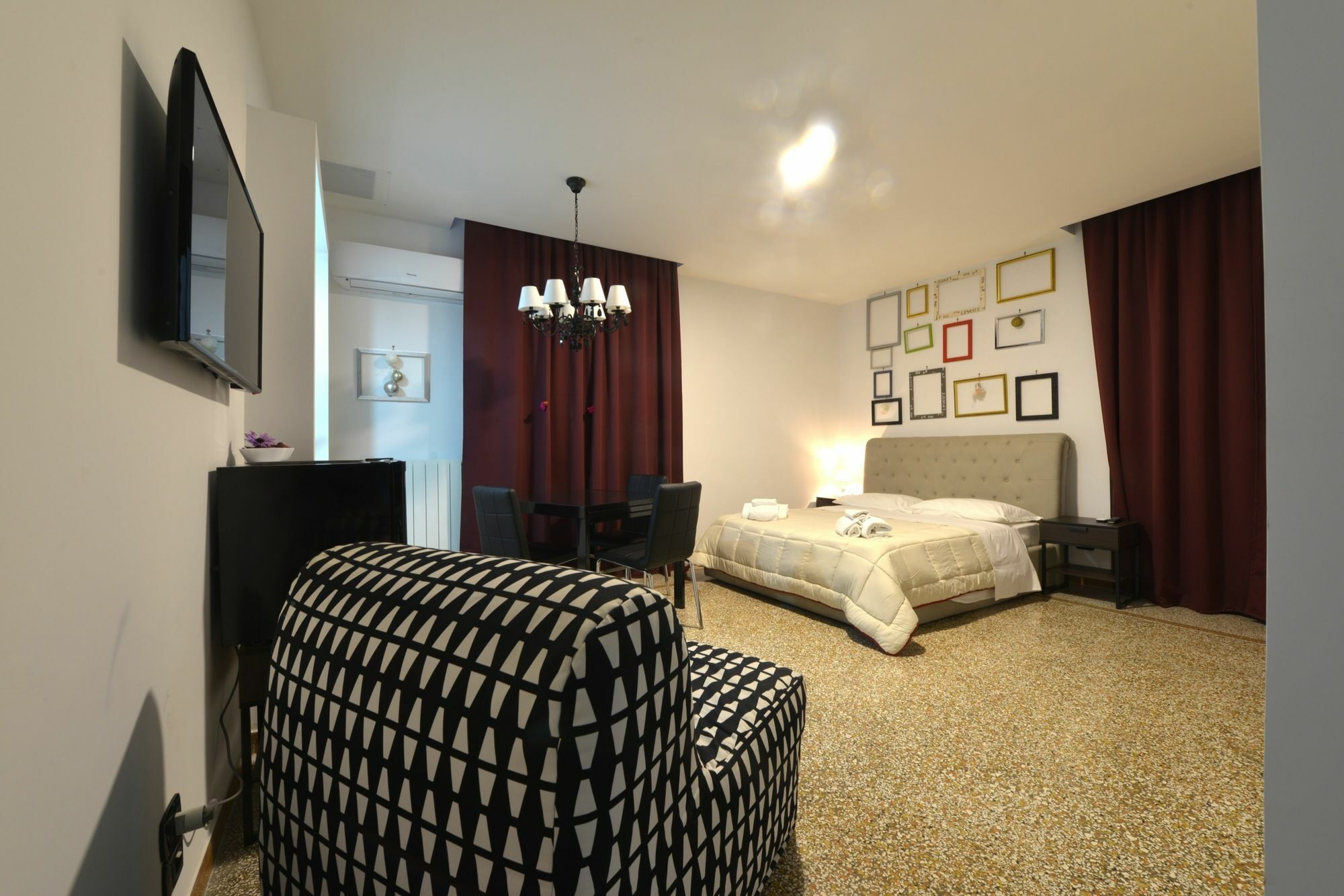 Napoli Central City Ngoại thất bức ảnh