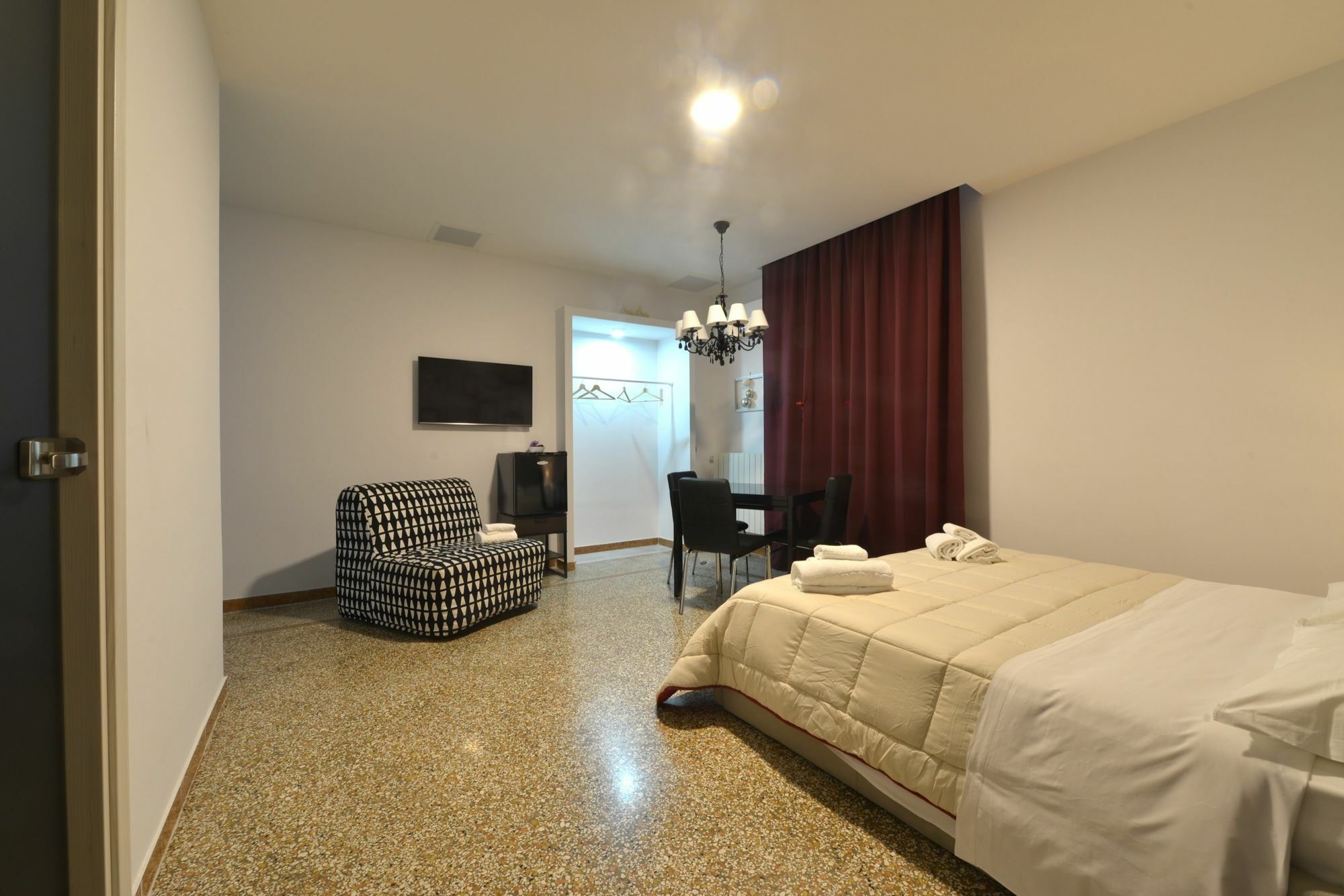 Napoli Central City Ngoại thất bức ảnh
