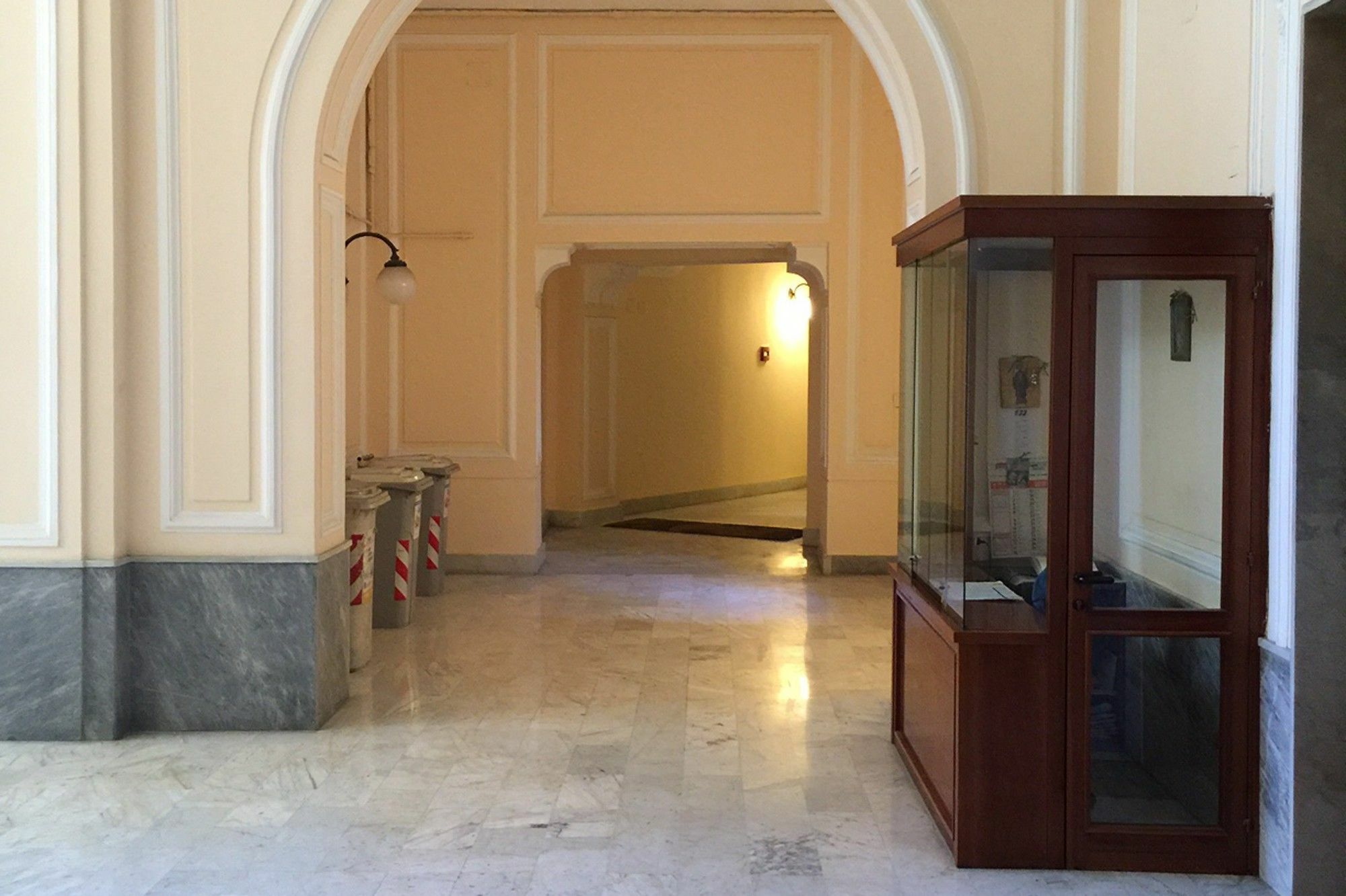 Napoli Central City Ngoại thất bức ảnh